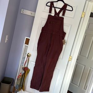 NWT Duluth trading Company, women's shop square, stovepipe overalls, size large